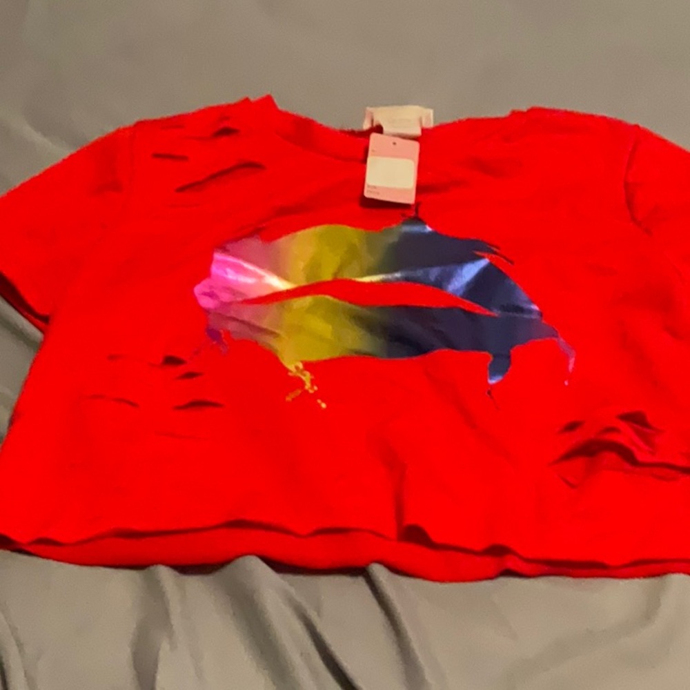 Lips crop top